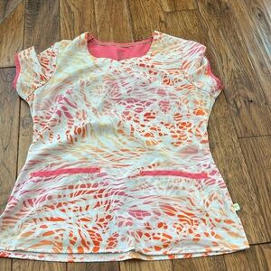 Multi color scrub top